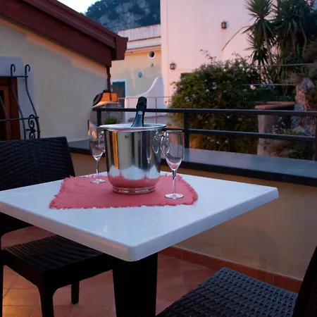 玛丽亚别墅酒店